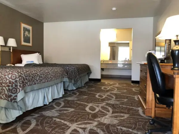 Royal Inn Provo 10