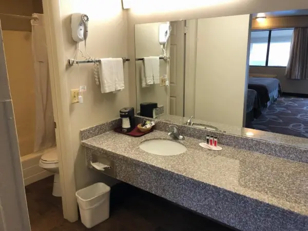 Royal Inn Provo 4