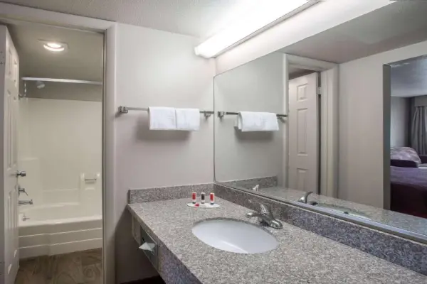 Royal Inn Provo 6