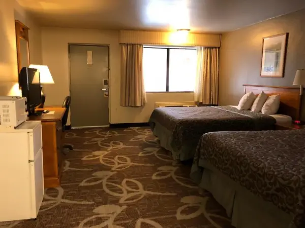 Royal Inn Provo 9
